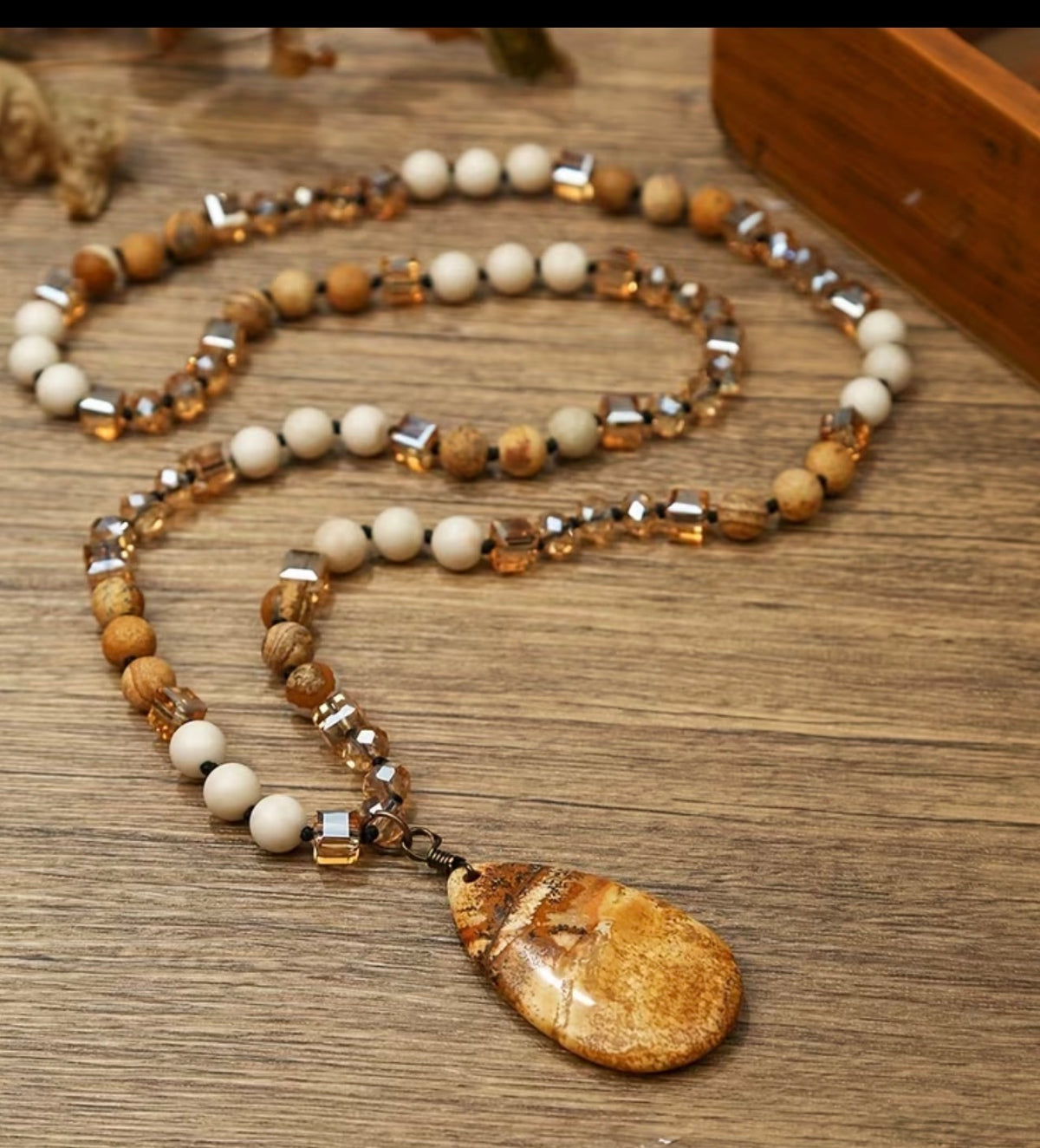 Stone Cold Chic Natural Pendant Necklace